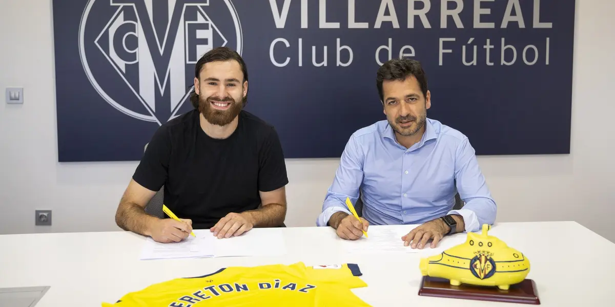 Ben Brereton fue presentado como nuevo refuerzo del Villarreal en España.