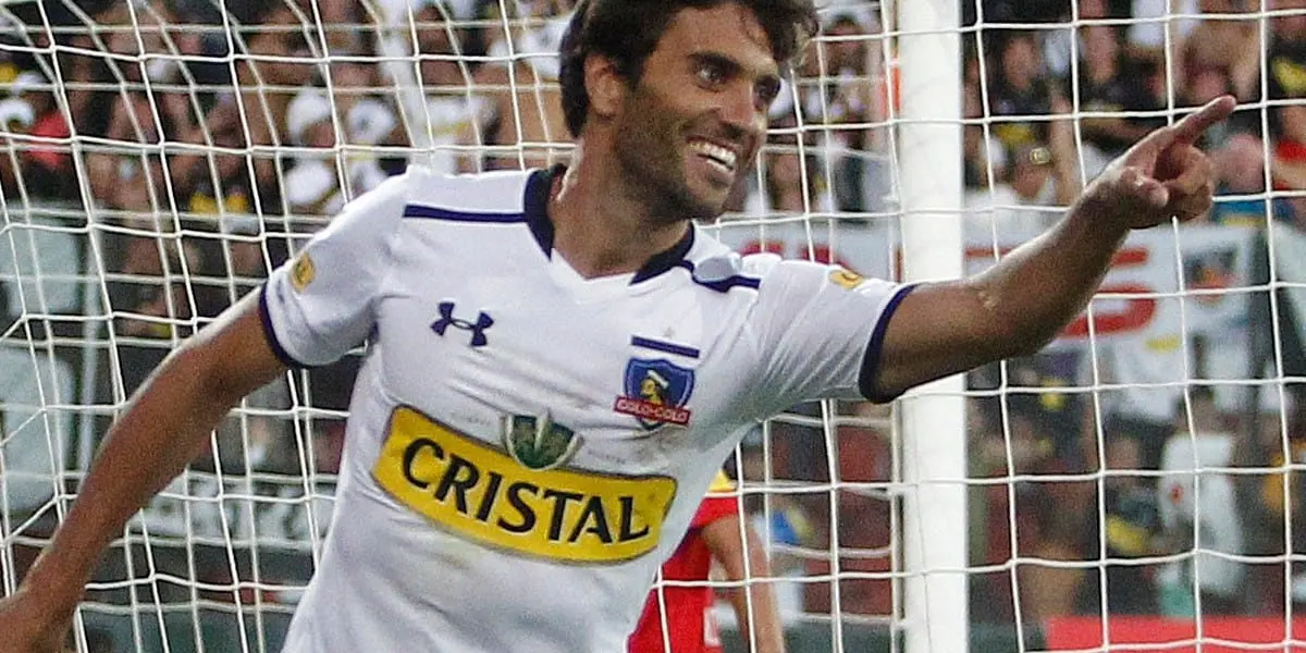 Mauro Olivi exjugador de Colo Colo fue duramente crítico con Gustavo Quinteros, pidió la salida del entrenador albo.