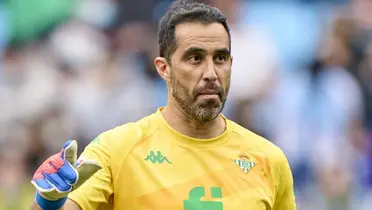 Claudio Bravo podría volver a la Roja