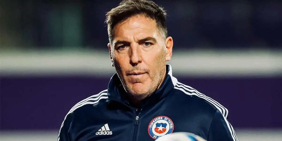 Eduardo Berizzo solidarizó con el momento de Arturo Vidal, señalando que sigue siendo una pieza importante en la selección chilena.