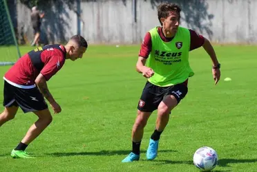 El delantero nacional ha sumando pocos minutos en el Salernitana de la Serie A y podría dejar el club de cara a la próxima temporada.