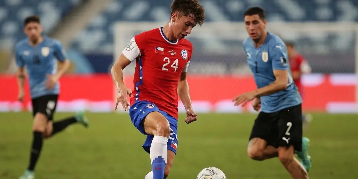 Luciano Arriagada exjugador de Colo Colo pide selección, y volvió a sumar minutos por el Athletico Paranaense de Brasil.