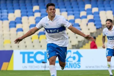 Un respiro para Universidad Católica en Copa Chile, los dirigidos por Ariel Holan se impusieron por 2-0 a Santiago Wanderers.